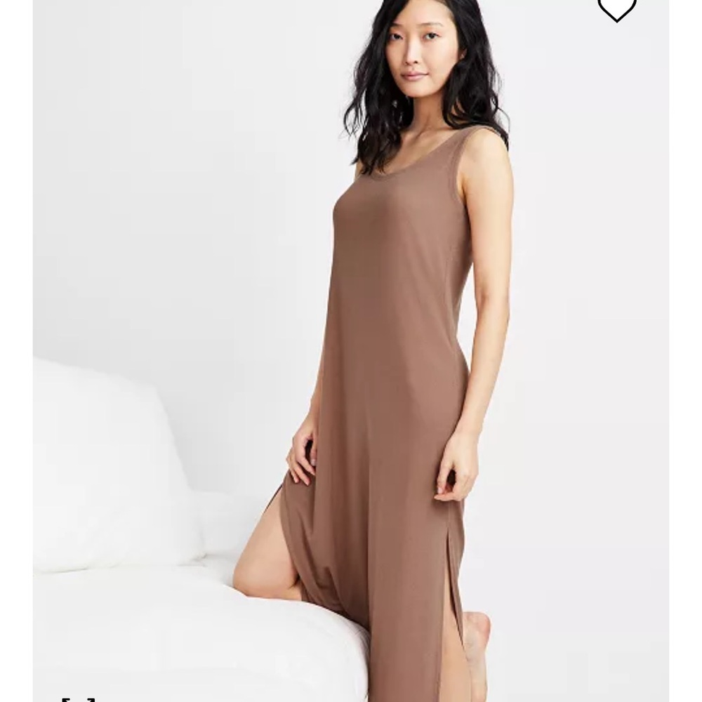 Women’s Ribbed brown/tan nightgown medium NWT